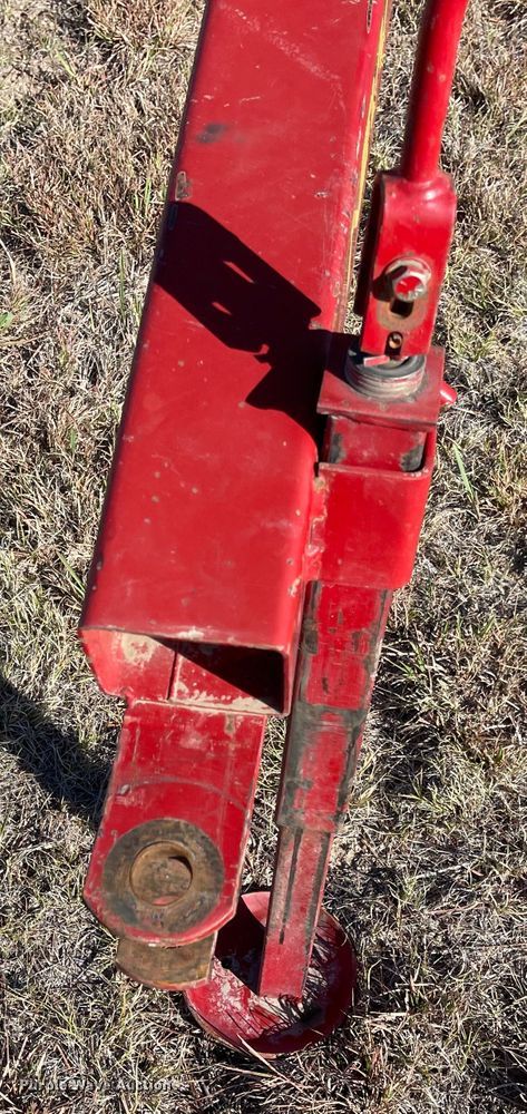 image for item JD9265 New Holland 166  windrow turner