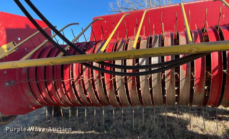 image for item JD9265 New Holland 166  windrow turner