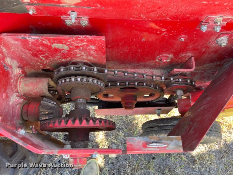 image for item JD9265 New Holland 166  windrow turner