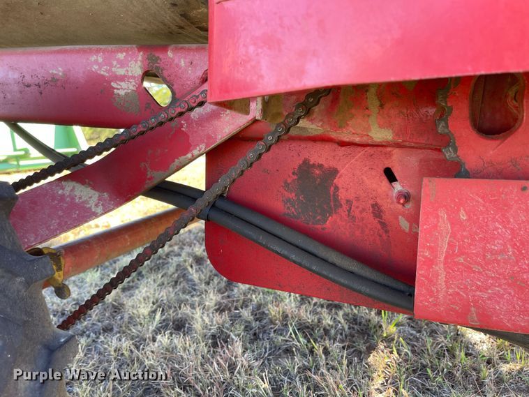 image for item JD9265 New Holland 166  windrow turner