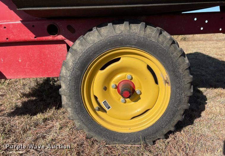 image for item JD9265 New Holland 166  windrow turner