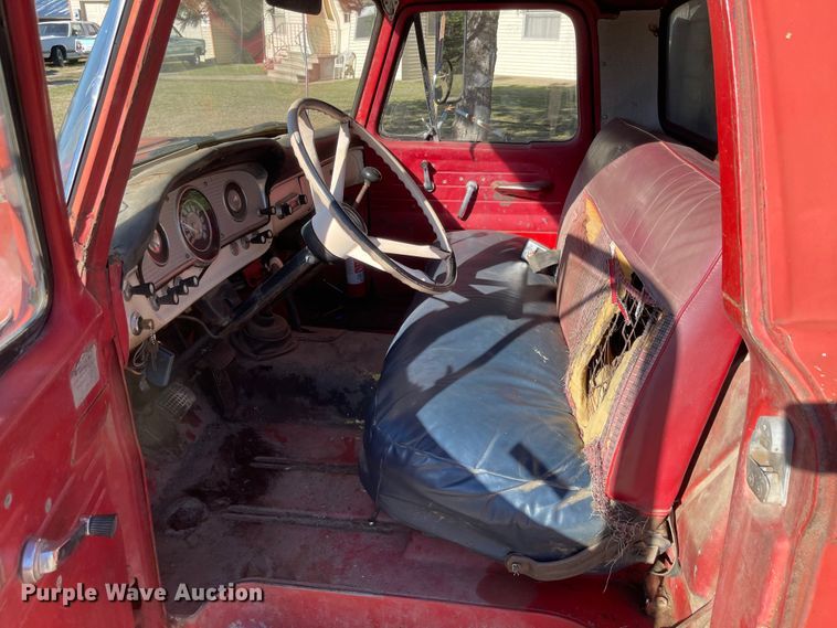 image for item JD9341 1966 Ford 350  grain truck