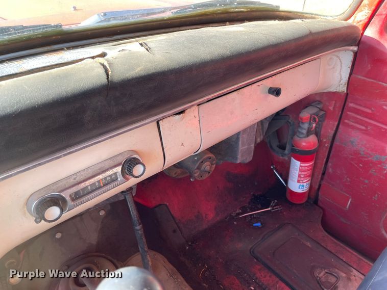 image for item JD9341 1966 Ford 350  grain truck