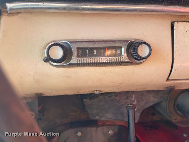 image for item JD9341 1966 Ford 350  grain truck