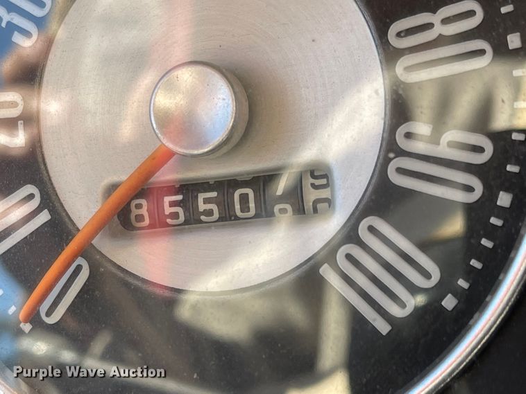 image for item JD9341 1966 Ford 350  grain truck