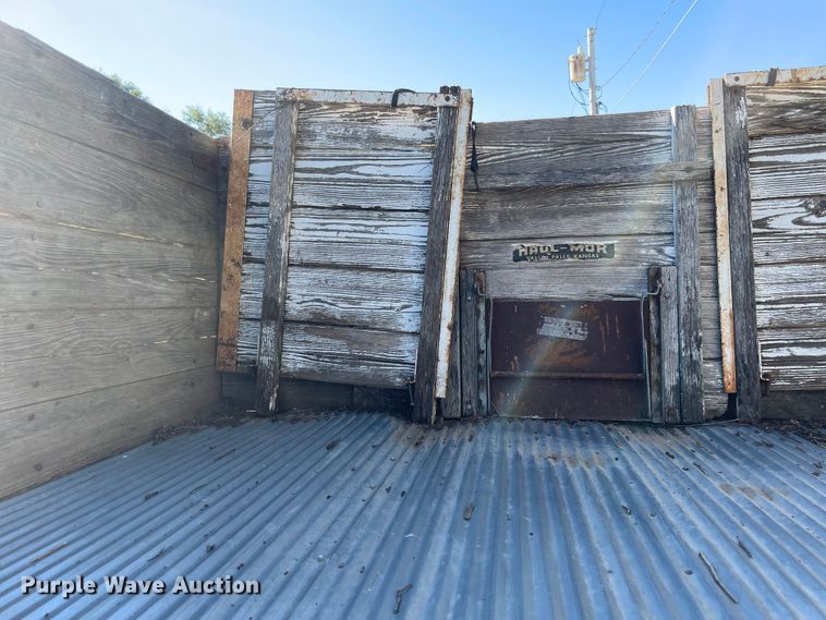 image for item JD9341 1966 Ford 350  grain truck