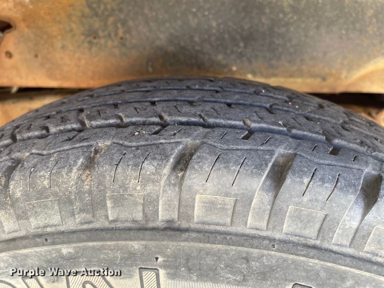 image for item JD9341 1966 Ford 350  grain truck