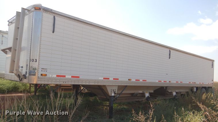 image for item JJ9663 2011 Timpte Super Hopper 4066  grain trailer
