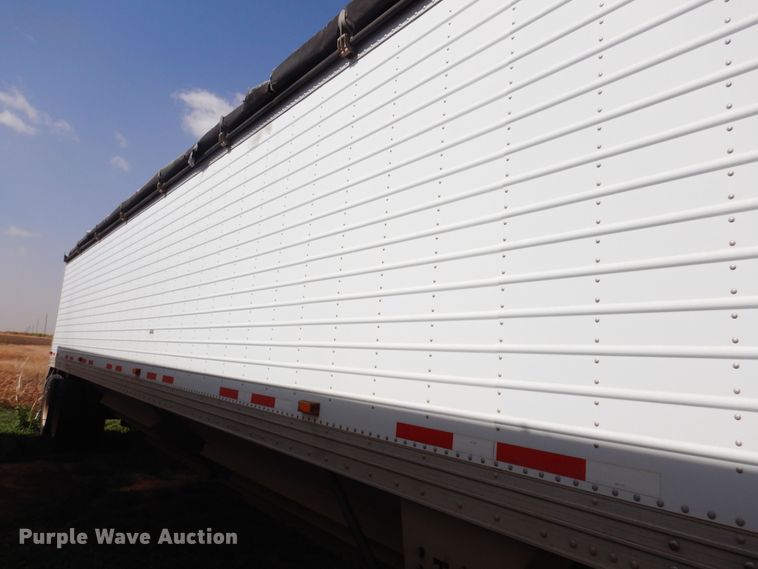image for item JJ9663 2011 Timpte Super Hopper 4066  grain trailer