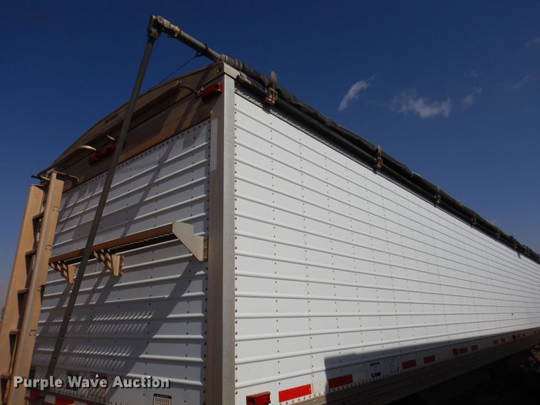 image for item JJ9663 2011 Timpte Super Hopper 4066  grain trailer