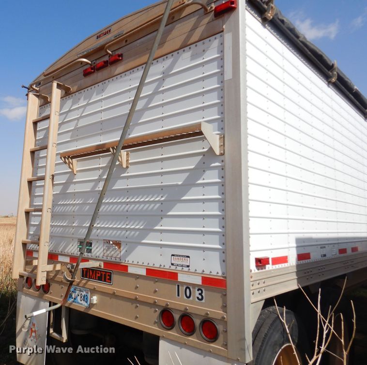 image for item JJ9663 2011 Timpte Super Hopper 4066  grain trailer