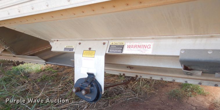 image for item JJ9663 2011 Timpte Super Hopper 4066  grain trailer