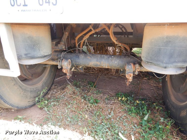 image for item JJ9663 2011 Timpte Super Hopper 4066  grain trailer