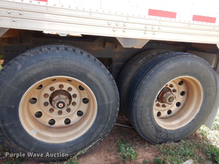 image for item JJ9663 2011 Timpte Super Hopper 4066  grain trailer