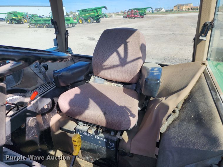 image for item KC9403 1993 John Deere 4960  MFWD tractor