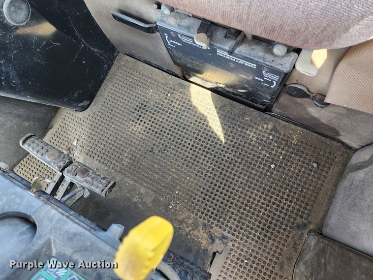 image for item KC9403 1993 John Deere 4960  MFWD tractor