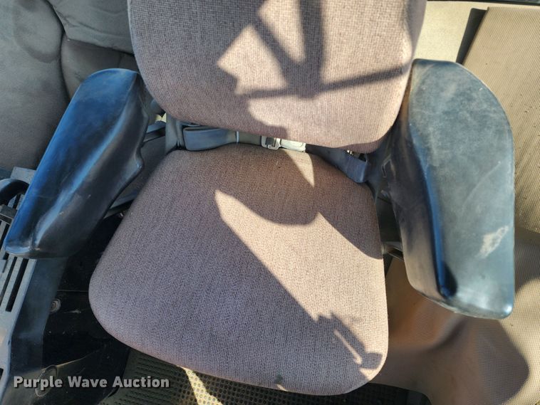 image for item KC9403 1993 John Deere 4960  MFWD tractor