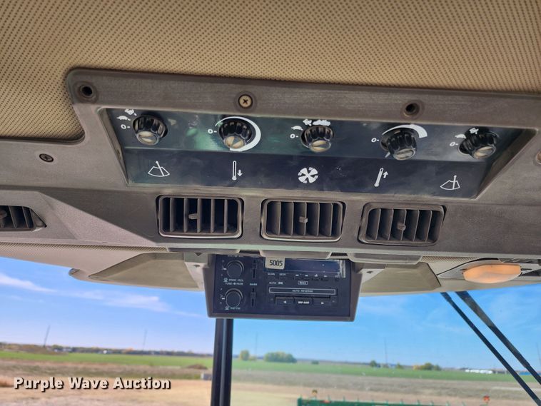 image for item KC9403 1993 John Deere 4960  MFWD tractor