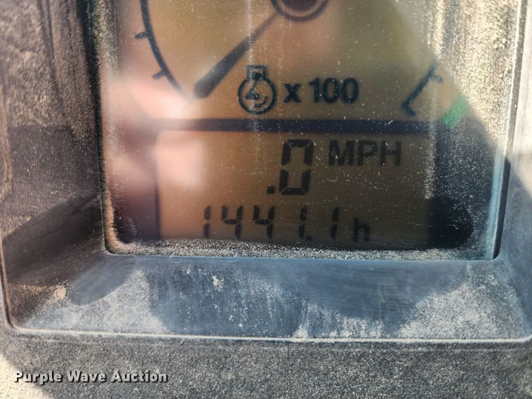 image for item KC9403 1993 John Deere 4960  MFWD tractor