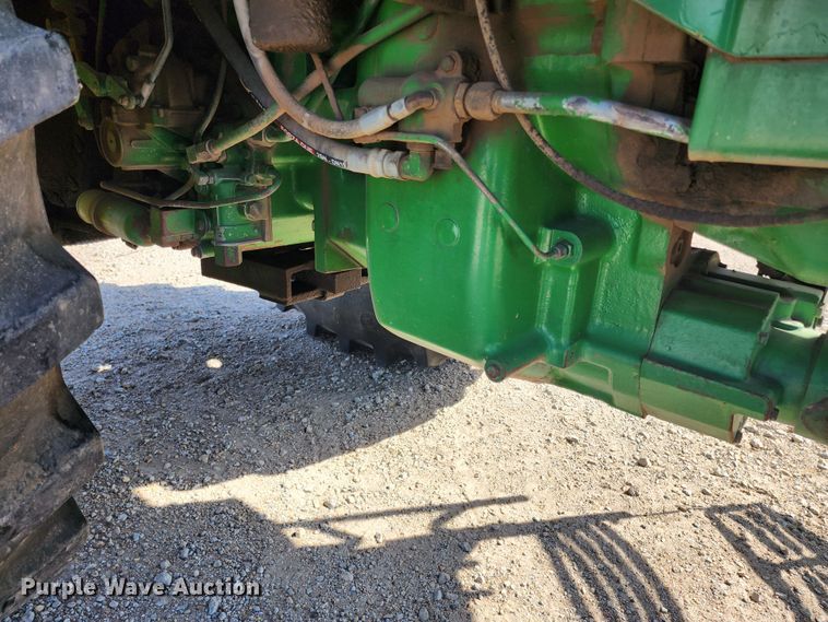 image for item KC9403 1993 John Deere 4960  MFWD tractor