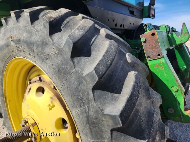 image for item KC9403 1993 John Deere 4960  MFWD tractor