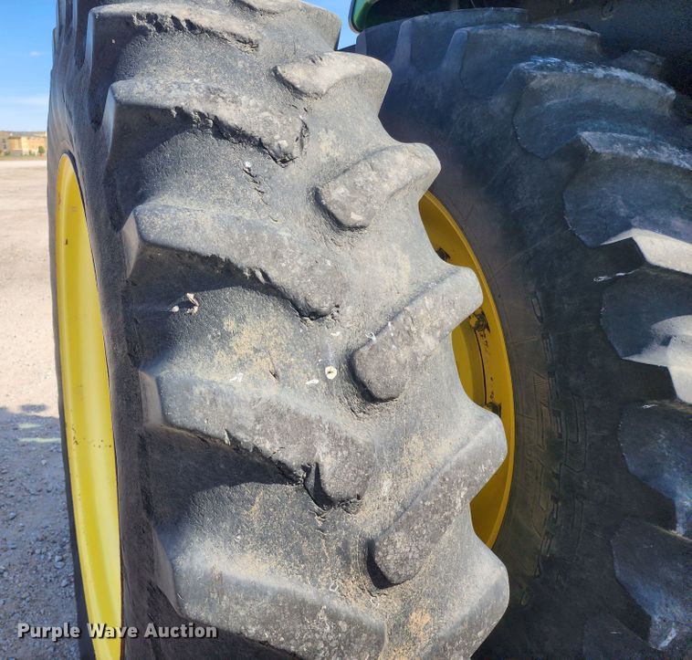 image for item KC9403 1993 John Deere 4960  MFWD tractor