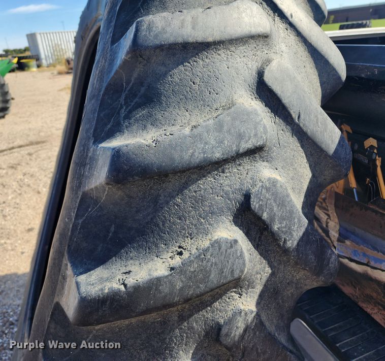 image for item KC9403 1993 John Deere 4960  MFWD tractor