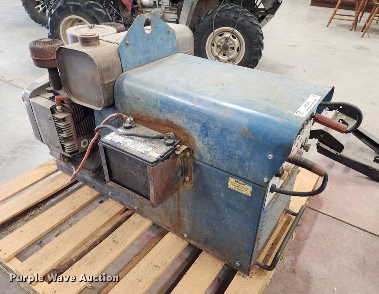 image for item KC9431 Miller AEAD-200LE  welder/generator