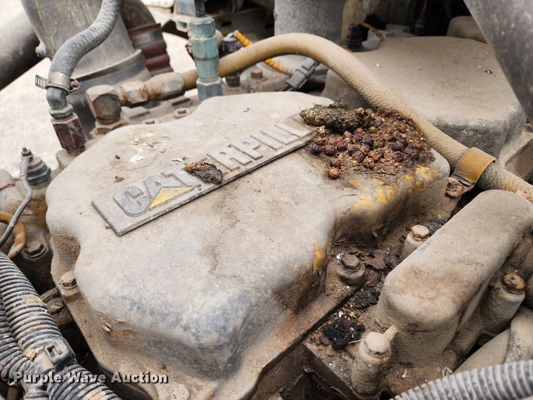 image for item KH9188 1995 Freightliner FLD  fertilizer delivery truck