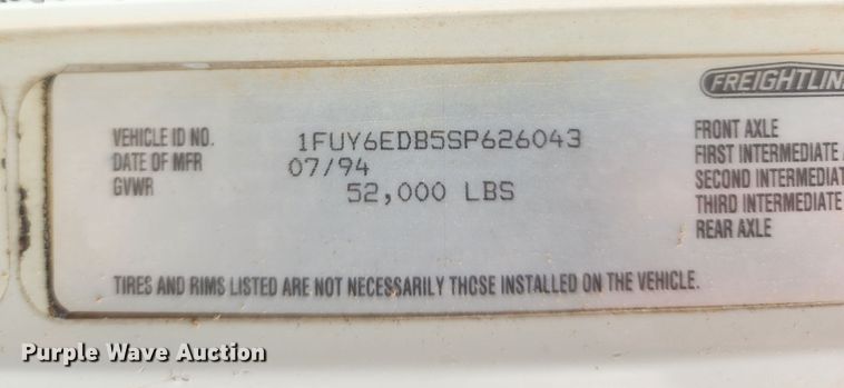 image for item KH9188 1995 Freightliner FLD  fertilizer delivery truck