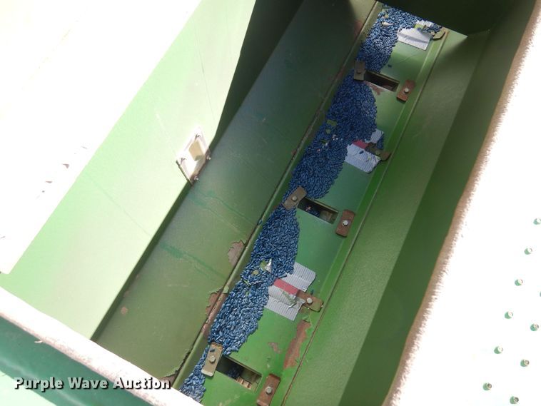 image for item KU9641 Great Plains 2SF24-387595  grain drill