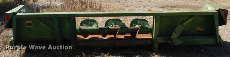 image for item KU9643 John Deere 643  corn head