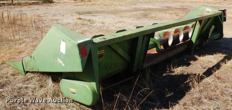 image for item KU9643 John Deere 643  corn head