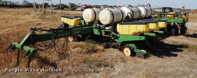 image for item KU9644 John Deere 7200 Max Emerge 2  planter
