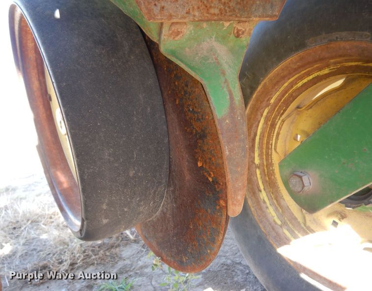 image for item KU9644 John Deere 7200 Max Emerge 2  planter