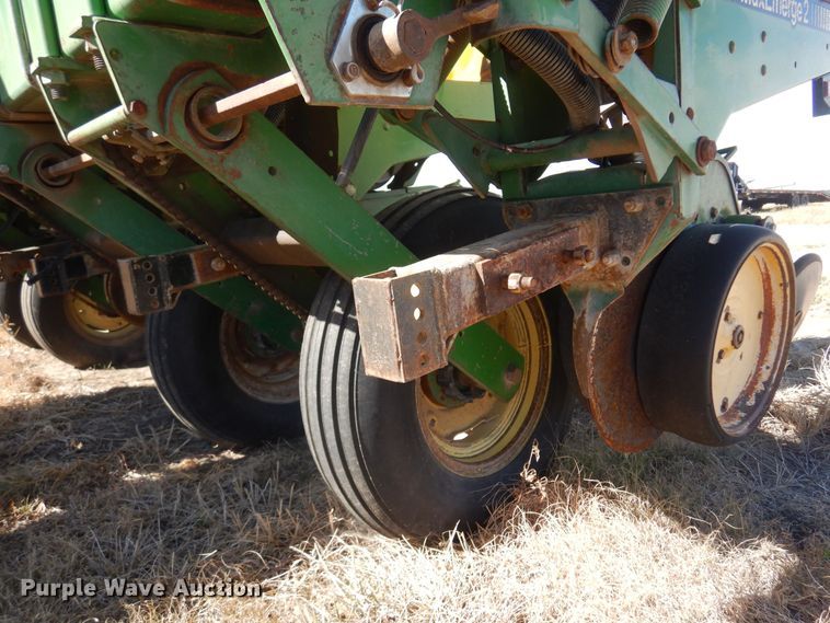 image for item KU9644 John Deere 7200 Max Emerge 2  planter