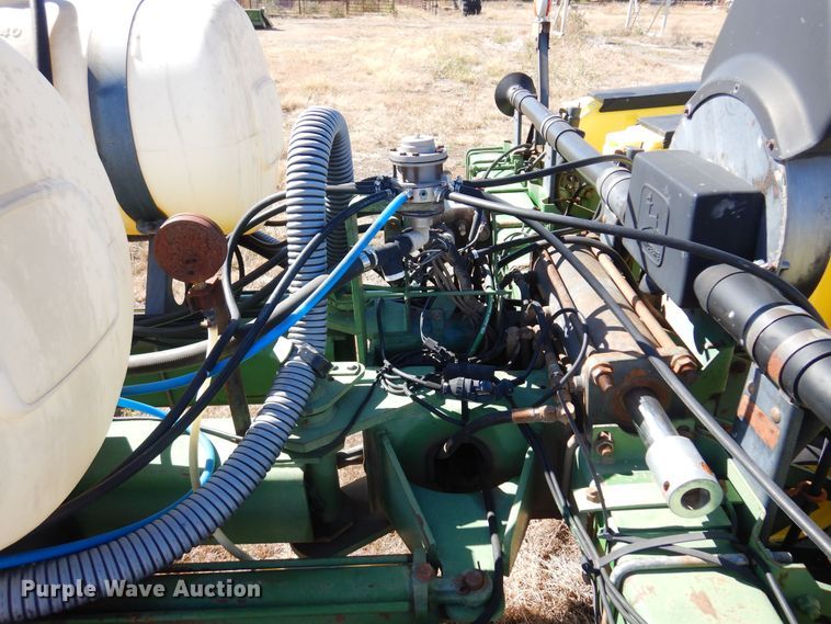 image for item KU9644 John Deere 7200 Max Emerge 2  planter