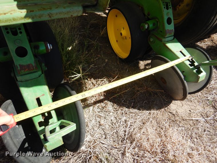 image for item KU9644 John Deere 7200 Max Emerge 2  planter