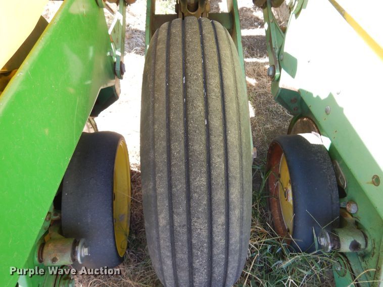 image for item KU9644 John Deere 7200 Max Emerge 2  planter
