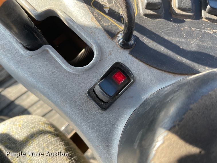 image for item LF9278 2008 New Holland H8060  windrower