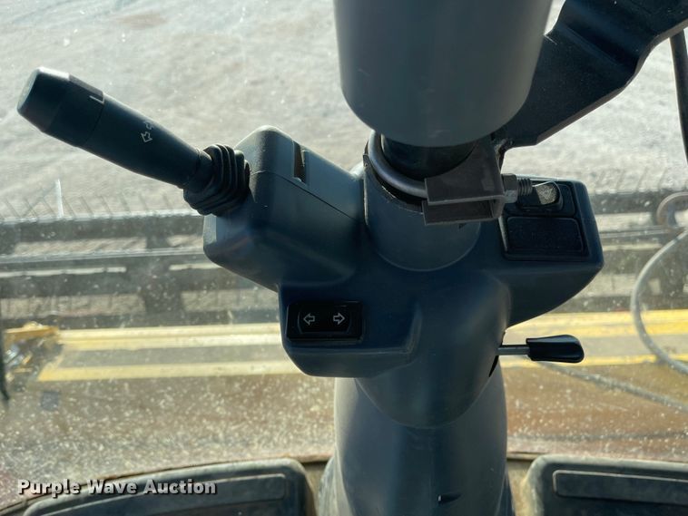 image for item LF9278 2008 New Holland H8060  windrower