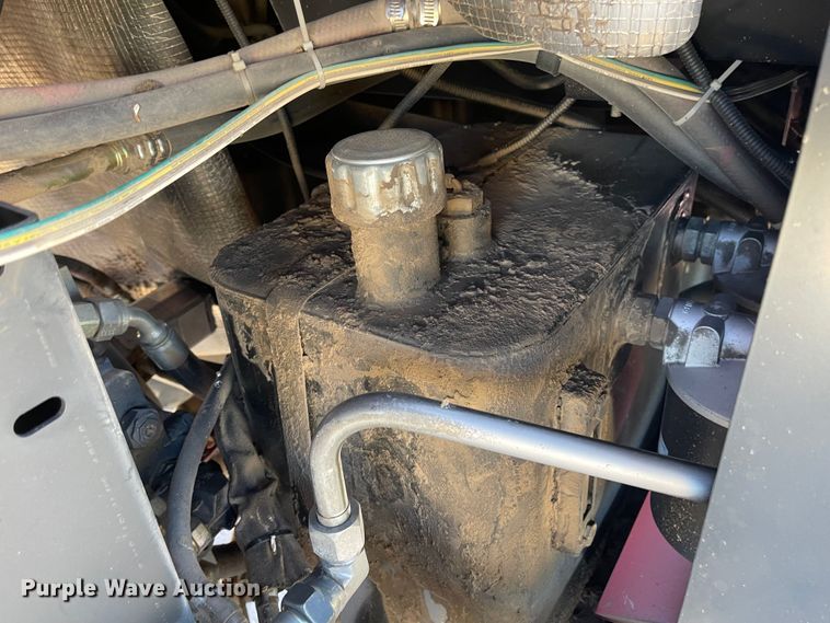 image for item LF9278 2008 New Holland H8060  windrower