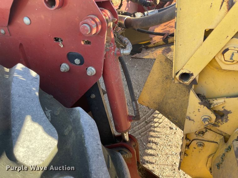 image for item LF9278 2008 New Holland H8060  windrower