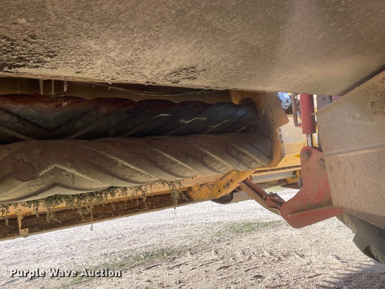 image for item LF9278 2008 New Holland H8060  windrower