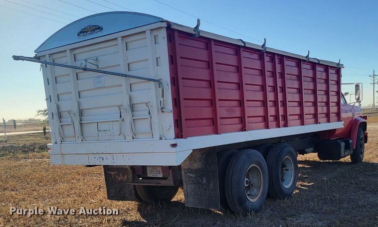 image for item LG9300 1974 Chevrolet C65  grain truck