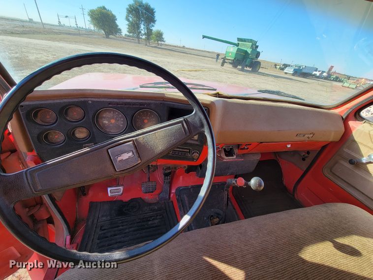 image for item LG9300 1974 Chevrolet C65  grain truck