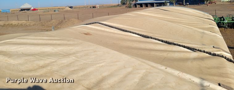 image for item LG9300 1974 Chevrolet C65  grain truck