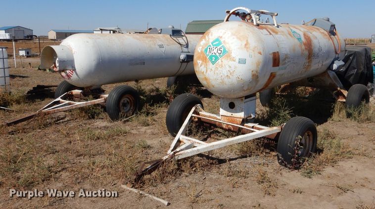 image for item LG9301 (2) anhydrous tanks