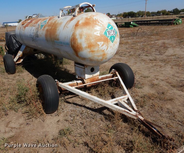 image for item LG9301 (2) anhydrous tanks