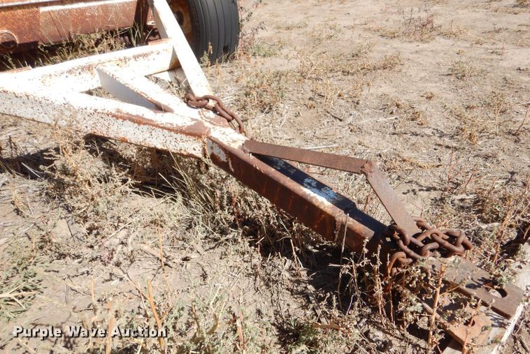 image for item LG9301 (2) anhydrous tanks